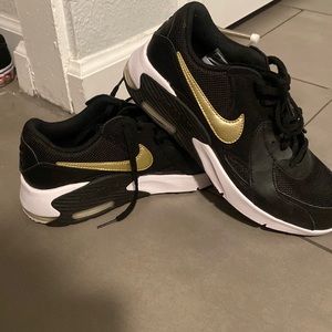 Nike air maxes never worn ordered wrong size !